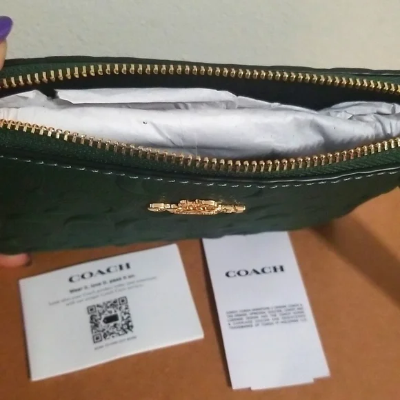 Corner Zip Wristlet In Signature Leather - Picture 2 of 6